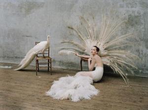 jennifer-lawrence-by-tim-walker-for-w-october-L-U2pqNn