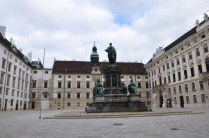 302676_10150291084376123_1477846906_n