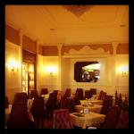 534694_411224548951136_1760527056_n