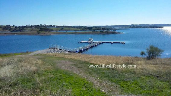barca-lago-alqueva-portogallo