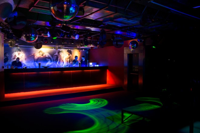 trumps-lisbona-gay-disco-bar