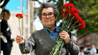 celeste donna garofani lisbona