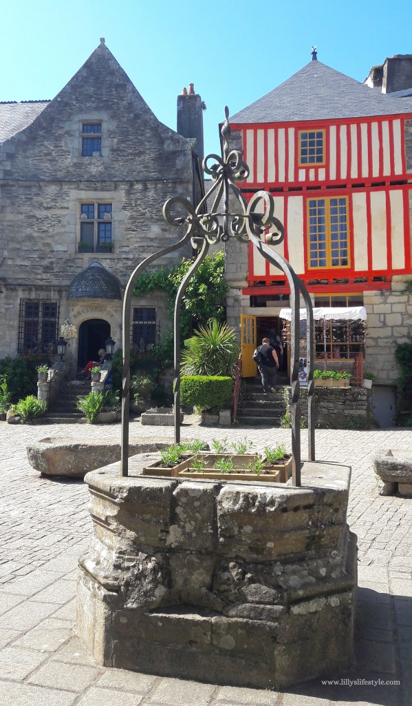 francia bretagna Rochefort-en-terre