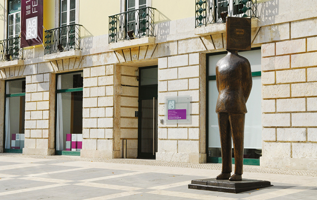 fernando pessoa chiado listona