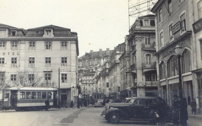curiosità lisbona non turistica la strada più piccola di lisbona