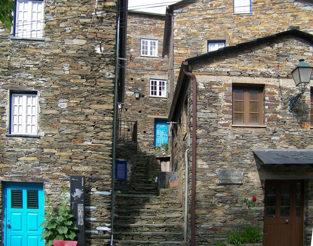 costruzioni tipiche portoghesi piodão