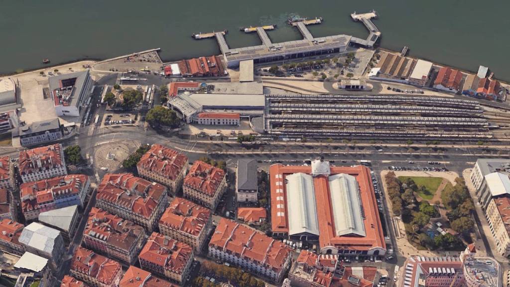 lungofiume lisbona Cais do Gás discoteche