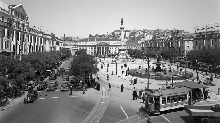 piazza rossio lisbona